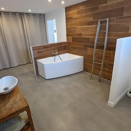 Superbe Moderne Sur Capo Di Muro Coti-Chiavari (Corsica)