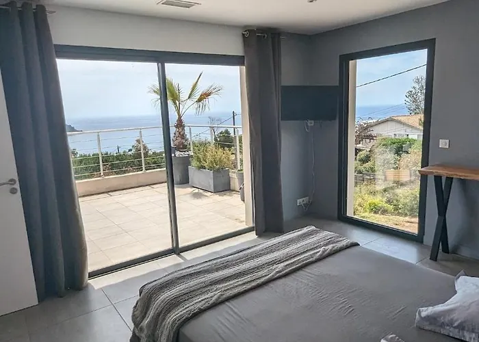 Superbe Moderne Sur Capo Di Muro Villa