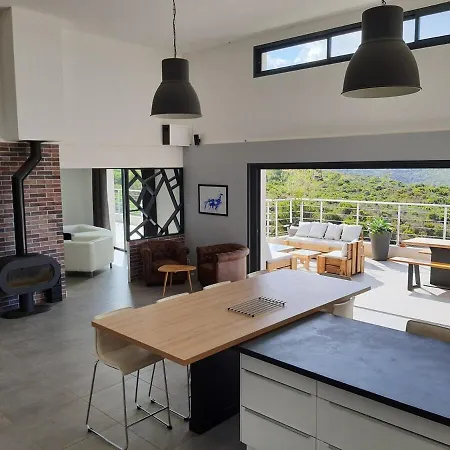 Vila Superbe Moderne Sur Capo Di Muro *