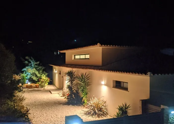 Superbe Moderne Sur Capo Di Muro *